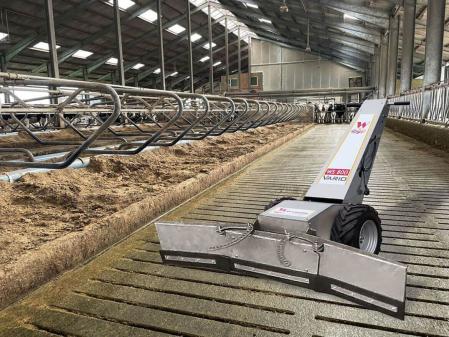 Batteridriven puttare med bred skrapa